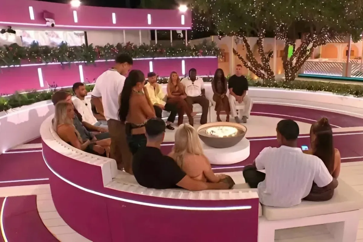 Love Island star DUMPED after cruel twist sees ‘massive character in the villa’ booted off show ngocc
