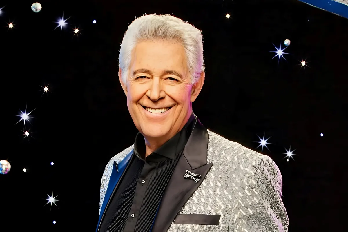Barry Williams Breaks Silence on Derek Hough’s Toughest DWTS Criticism Yet tram