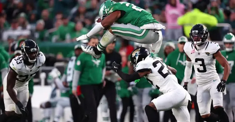 Eagles RB Saquon Barkley Earns Historic Hardware for Backwards Leap