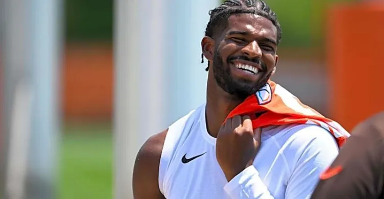 Shedeur Sanders gives back to Cleveland in a big way ahead of training camp