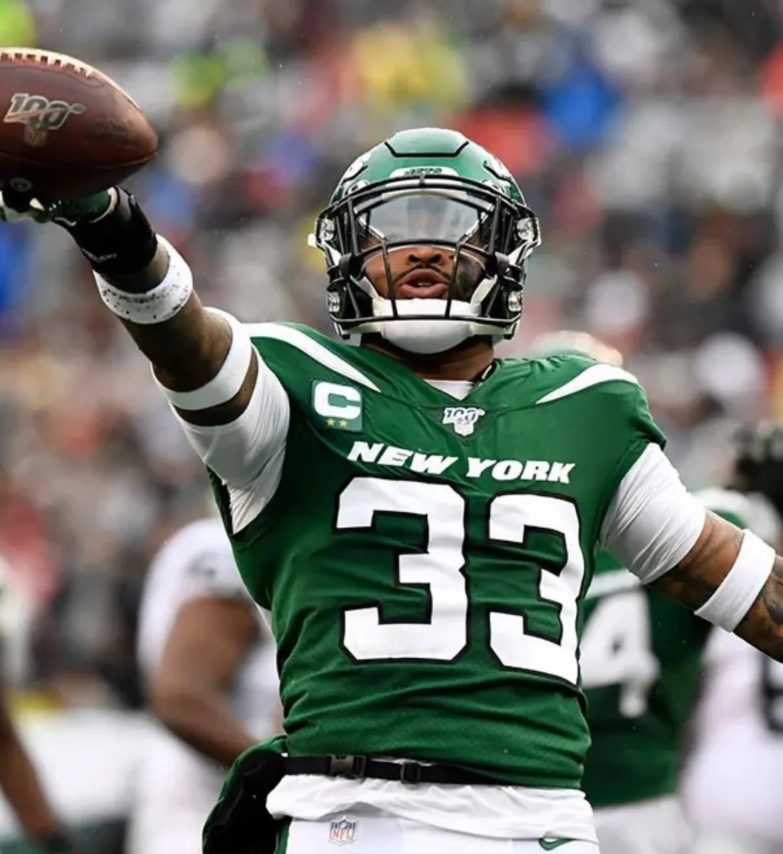 Jamal Adams reacts to troll’s jab after Sauce Gardner, Garrett Wilson contracts