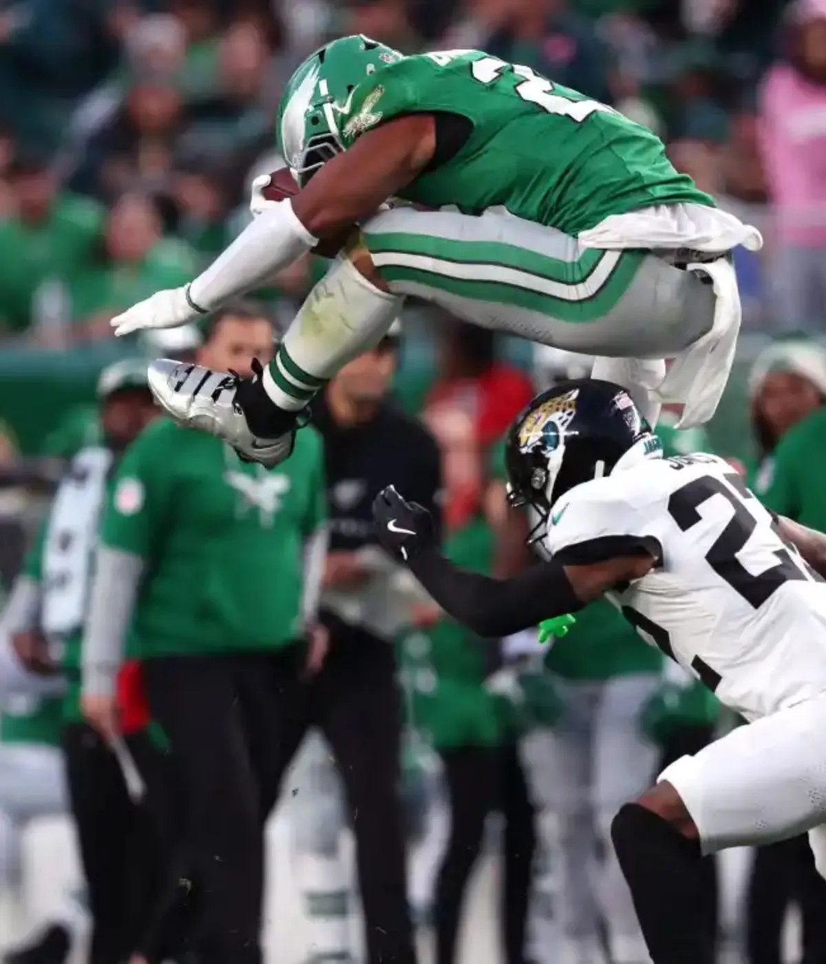 Eagles RB Saquon Barkley Earns Historic Hardware for Backwards Leap