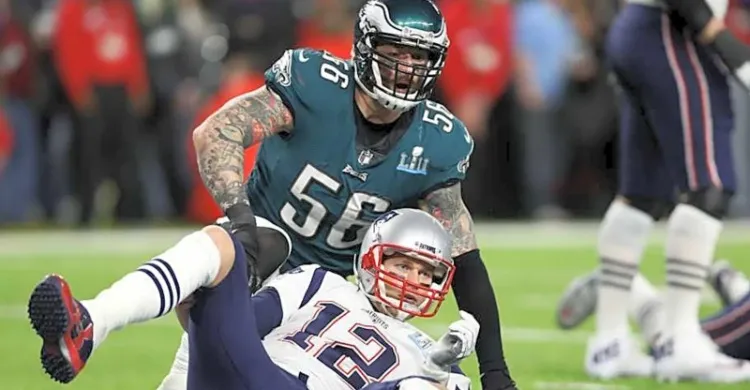 Chris Long snubs Tom Brady's dynasty for Eagles glory with 3-word verdict Chris Long snubs Tom Brady's dynasty for Eagles glory with 3-word verdict