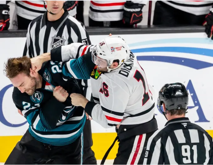 Blackhawks Player Grades: Jason Dickinson