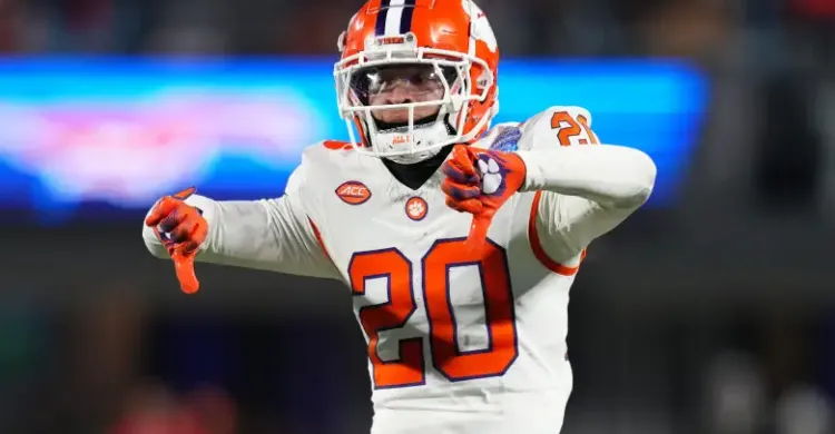 Bengals Predicted To Select Top-15 Defensive Player In ESPN’s 2026 Mock Draft