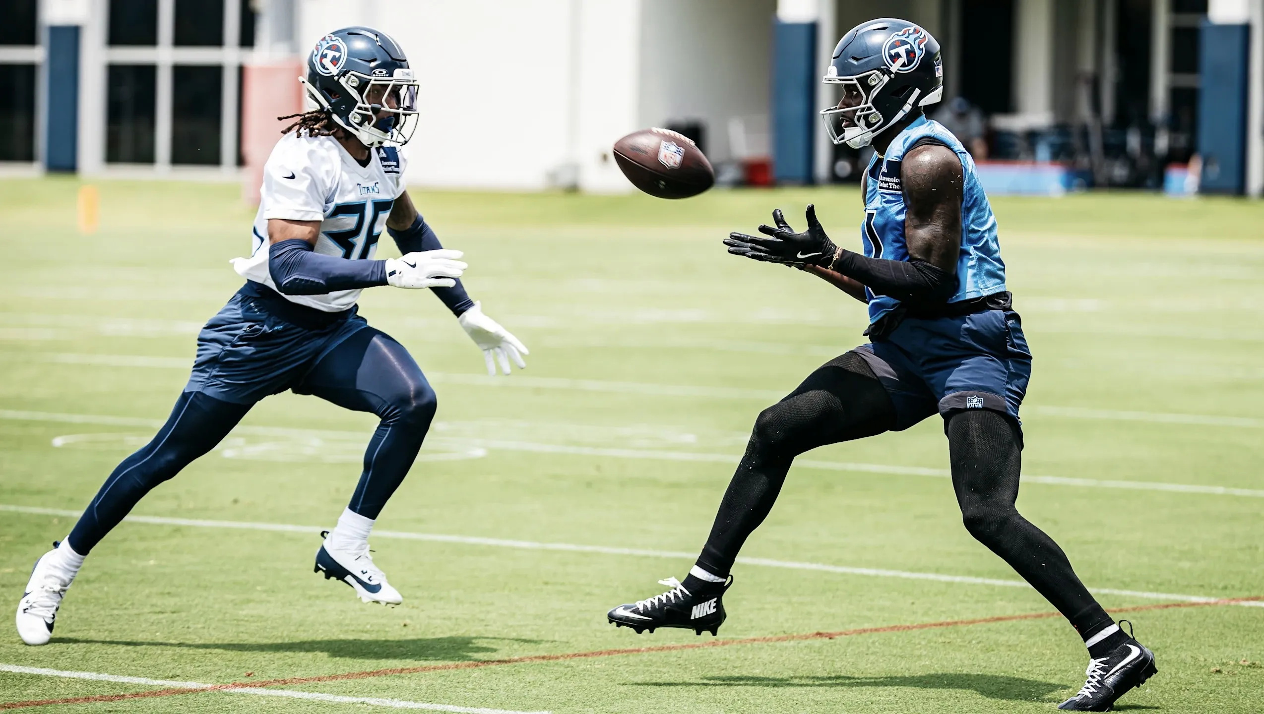 Titans’ Training Camp Showdown: Can Burks Outshine Jefferson for the Final Wide Receiver Spot?