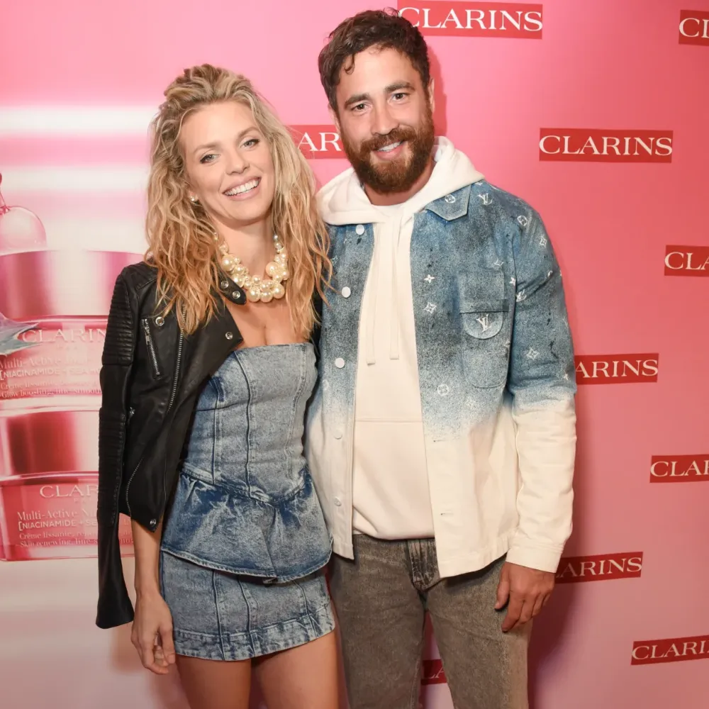 “You are pure magic — love you” – Danny Cipriani confirms shock reunion with AnnaLynne McCord six months after painful split as he calls her “My Love” and shares cosy photo… just weeks after bitter divorce battle with ex-wife Victoria - suong