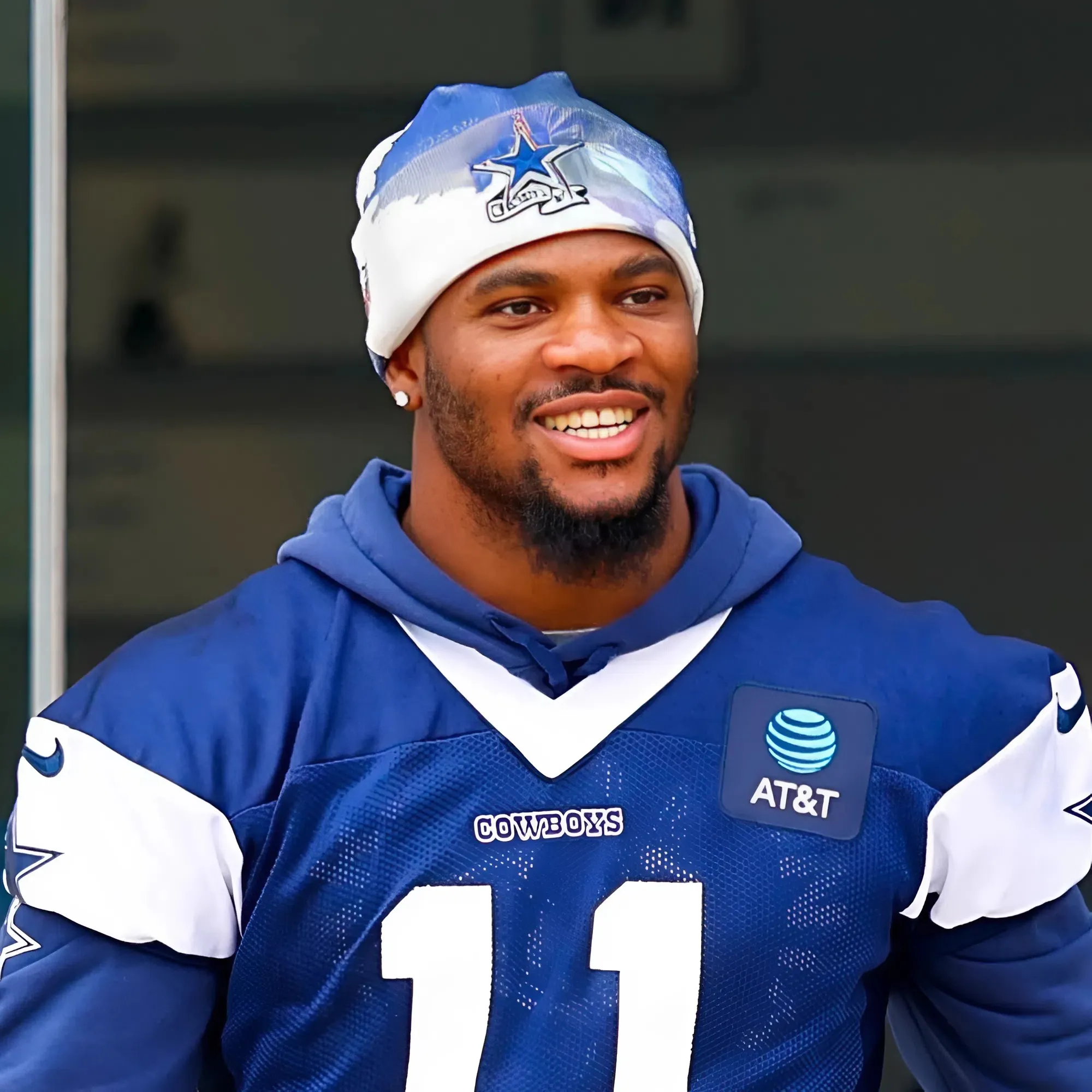 NFC East Laughs at Jerry Jones' Cowboys As Micah Parsons Complains About Contract 'Drag Out'