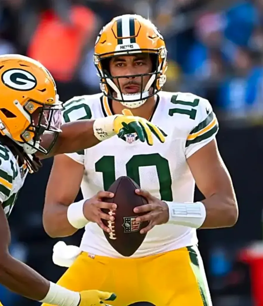 Green Bay Packers: Jordan Love Has ‘Tough’ Reaction to Wife’s Vacation Post