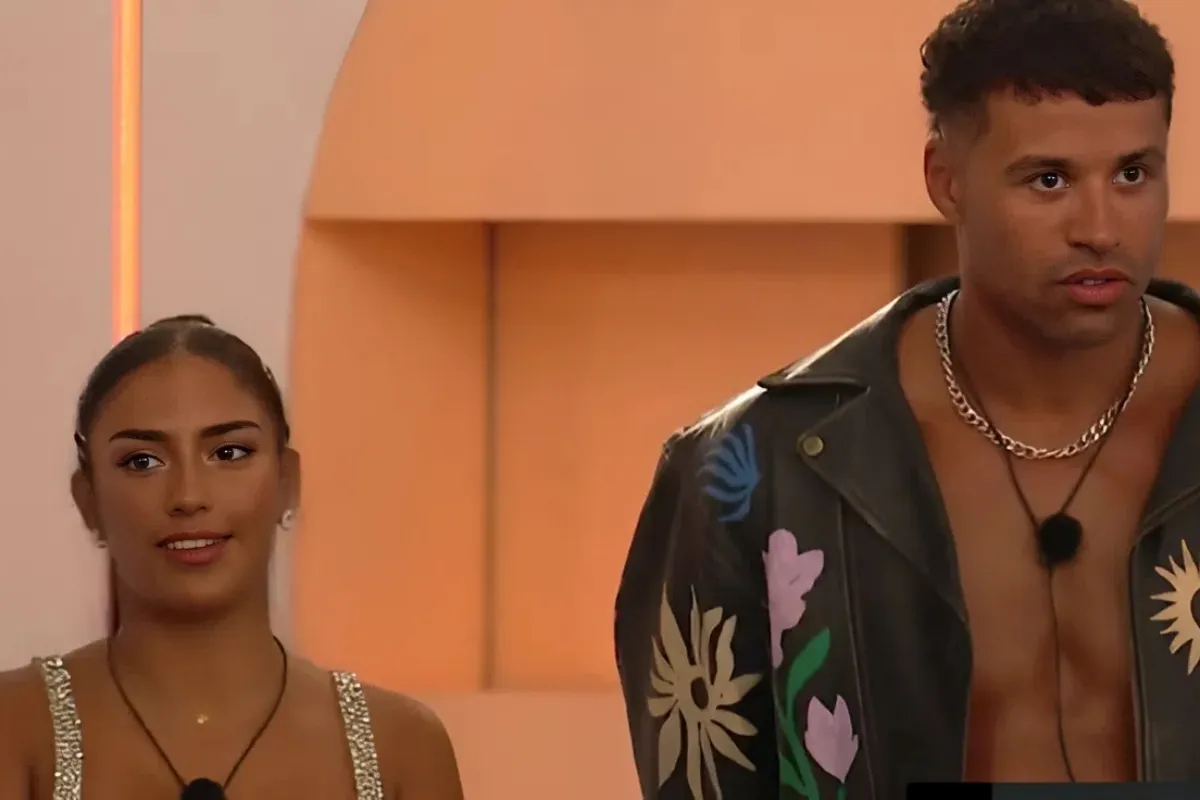 Watch awkward moment Shakira takes swipe at Conor after he completely blanks her in tense  Love Island ngocc