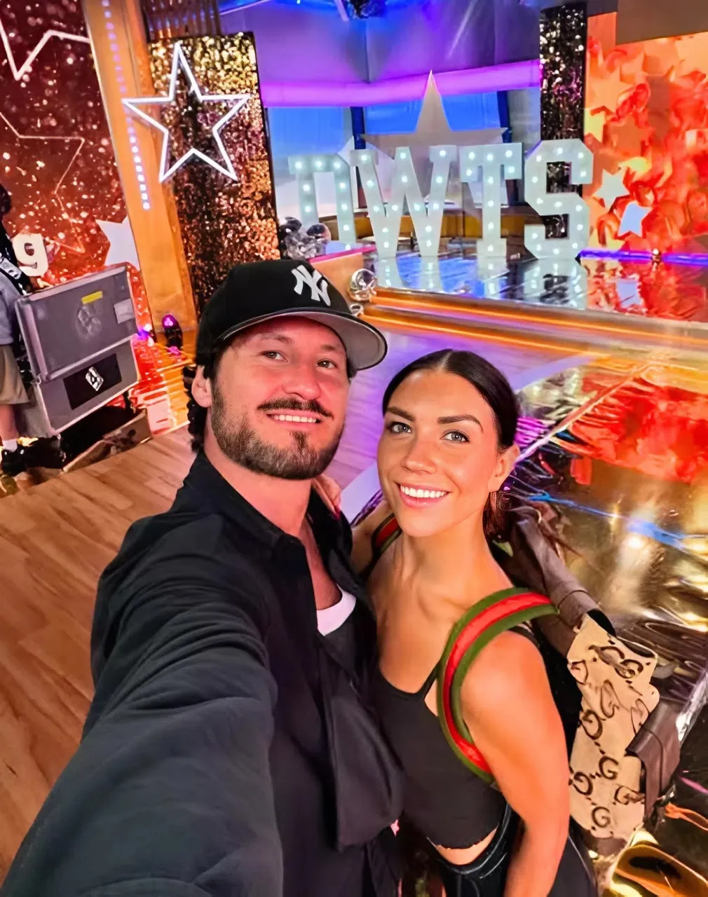 “It Was Her Moment—But I Was Drowning”: Val Chmerkovskiy Admits He Struggled to Celebrate Jenna’s Rise While Battling His Own Insecurities