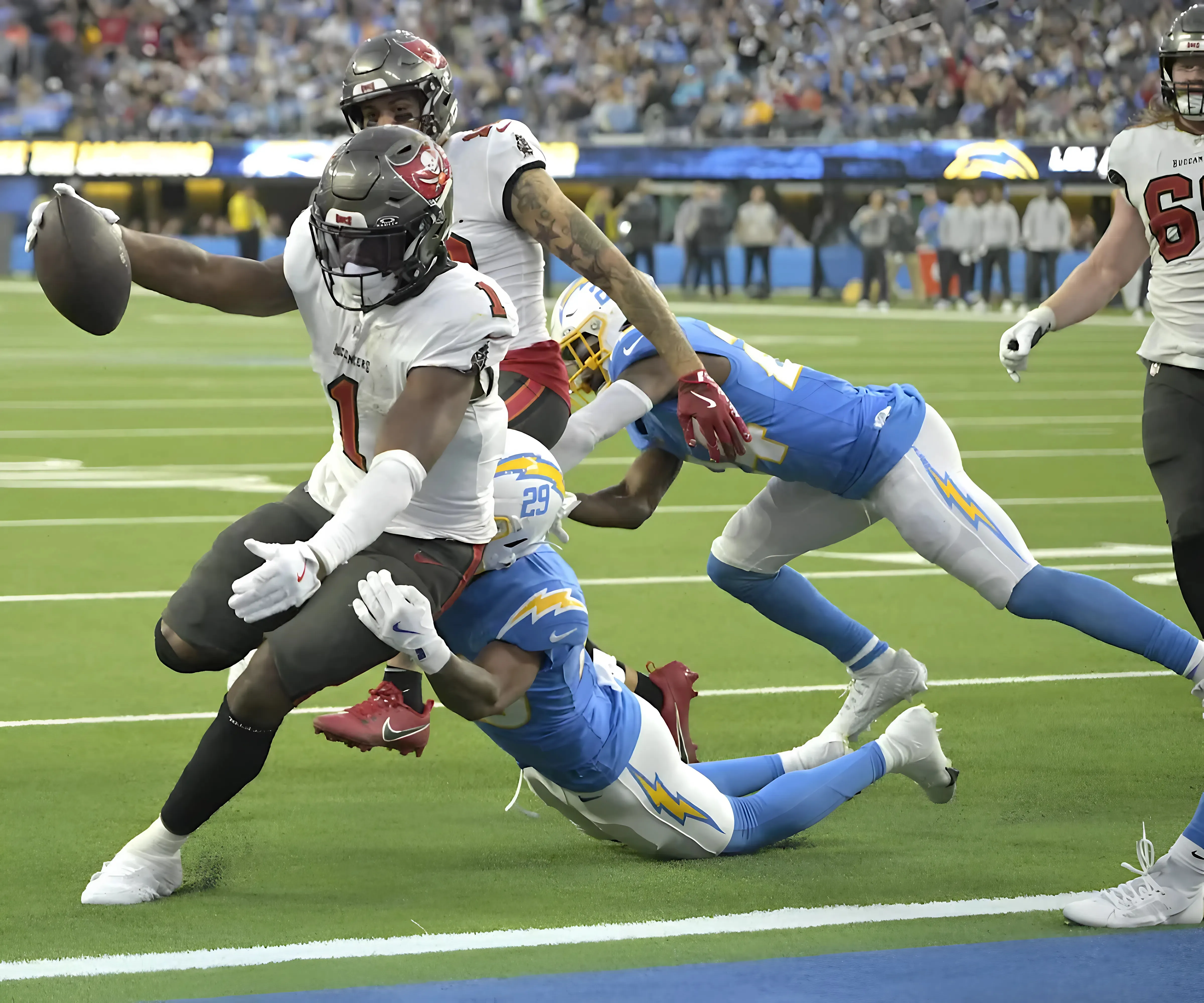 Dallas Cowboys linked to new RB in compelling trade proposal