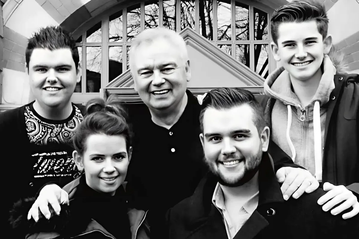 Eamonn Holmes ‘has terrible fallout with his son’ after he takes ex Ruth Langsford side in bitter divorce b... ngocc