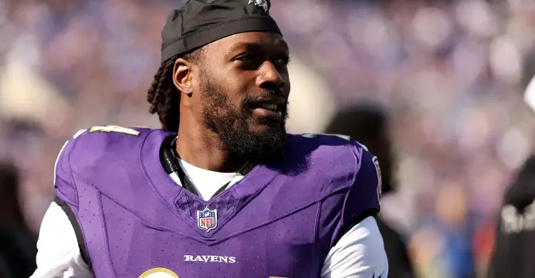 Lions Named Top Landing Spot for Former No. 1 Pick Edge Rusher