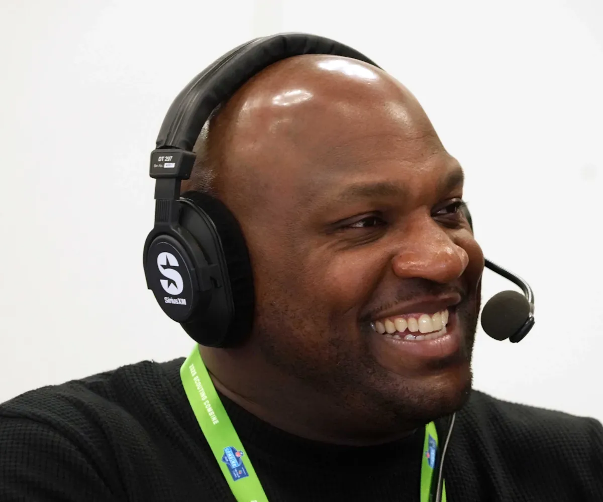 “This is a dream come true” – Former Raiders linebacker Kirk Morrison returns to the franchise in a stunning new role as radio color analyst after living the fan-to-player-to-broadcaster journey Raider Nation never saw coming - suong