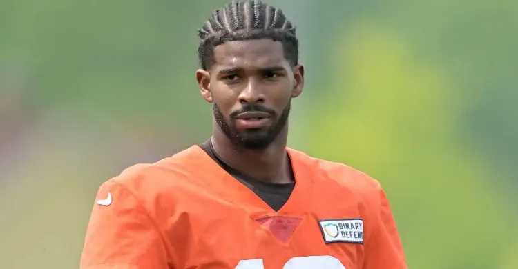 Shedeur Sanders Defends Browns QB From Trash-Talking Fan