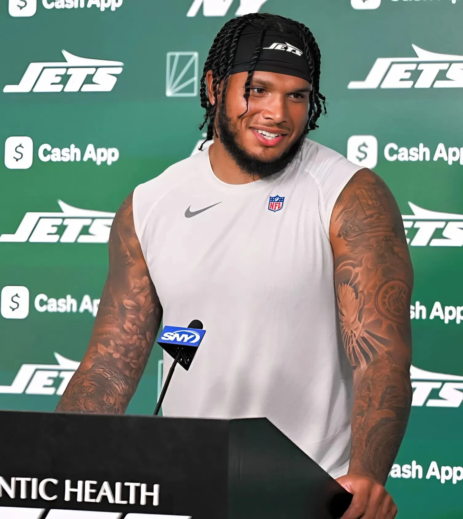 Jets Place Three On Injured Lists Including EDGE Jermaine Johnson