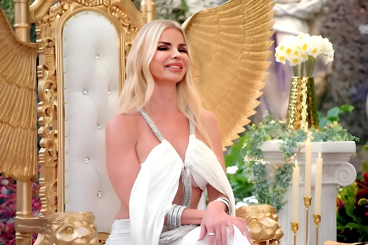 Alexia calling out everybody’s narcissism while elevating herself by sitting on a throne - the irony was most certainly lost on her, but that’s why RHOM remains the best! tram