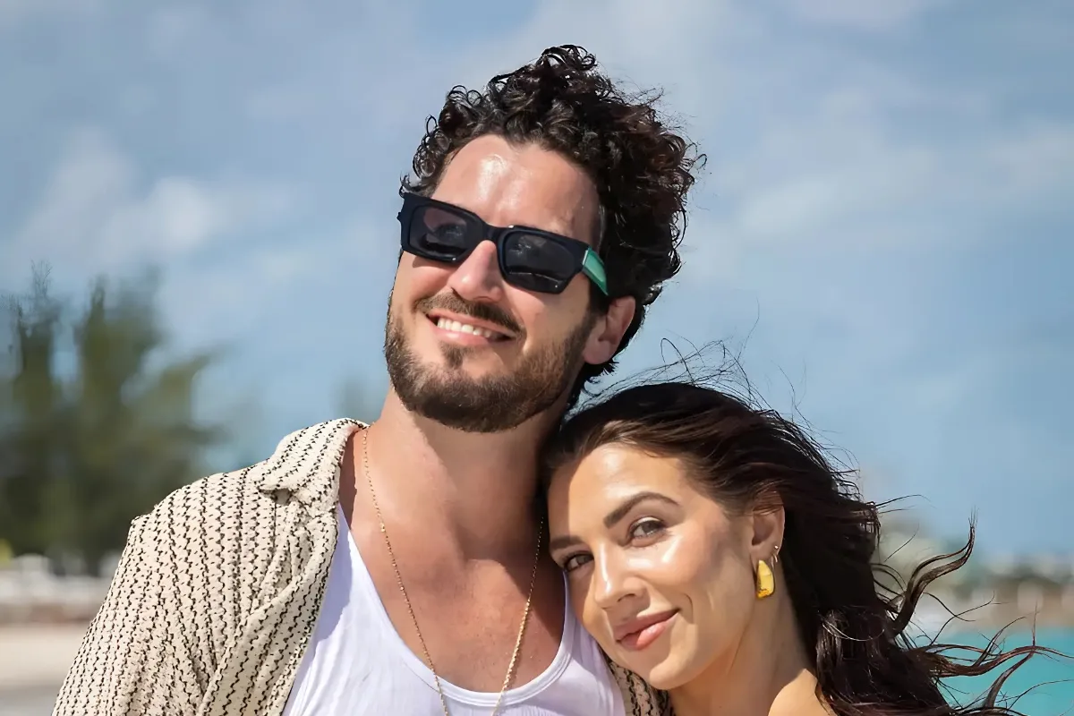 “It Was Everything to Me”: Val Chmerkovskiy on Wishing Emmy Glory for Wife Jenna Johnson tram