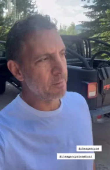 Mauricio Umansky Shows Off the Car That Kyle Richards Dubbed the "Midlife-Crisis-Mobile" Mauricio Umansky Shows Off the Car That Kyle Richards Dubbed the "Midlife-Crisis-Mobile"