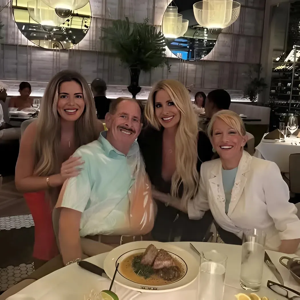 Kim Zolciak Reunites With Her Parents After Years