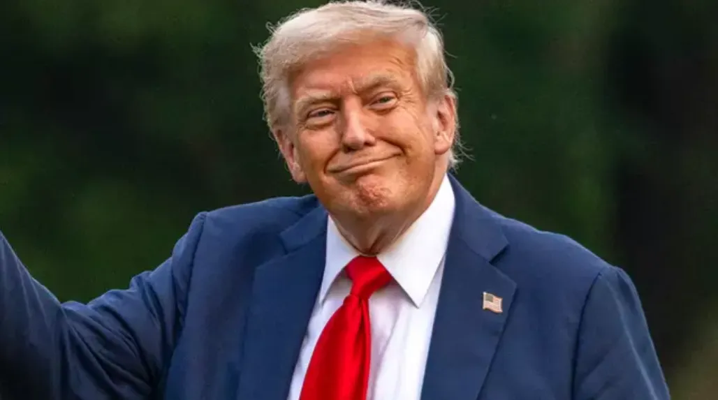 Shocking new poll exposes truth about Trump's popularity as Speaker claims approval rating is at 90%