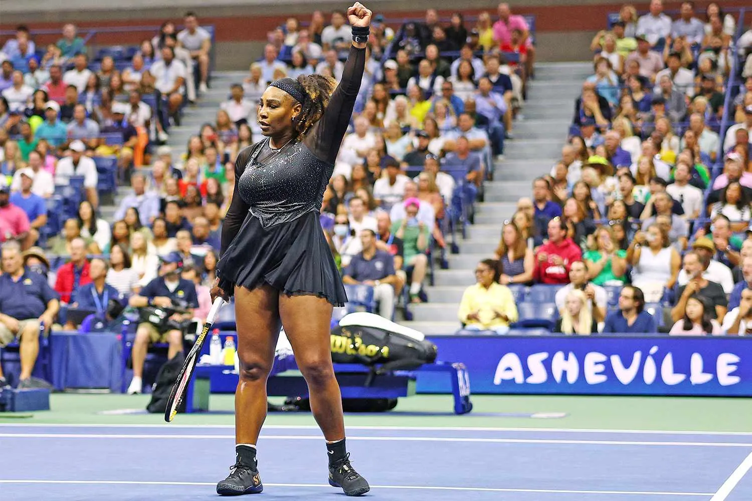 Serena Williams dominates two at once in her happy place and fans are begging for one last tournament