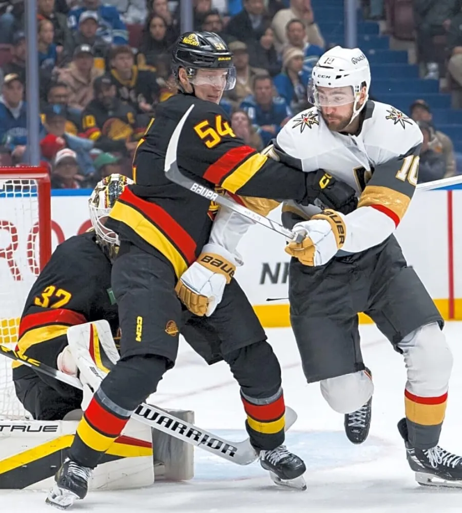 The benefits of the Canucks standing pat heading into 2025/26