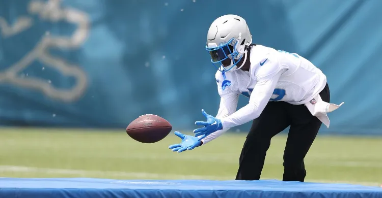Injury Update: Ennis Rakestraw avoids major injury on Day 1 of Lions training camp