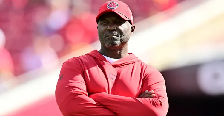 One Buccaneers starter is hanging onto his job for dear life (and it won't last long) One Buccaneers starter is hanging onto his job for dear life (and it won't last long)