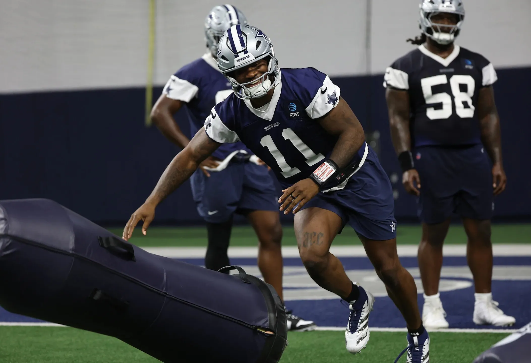 Cowboys Urged to Make Contract Decision on Young Star Amid Micah Parsons Drama