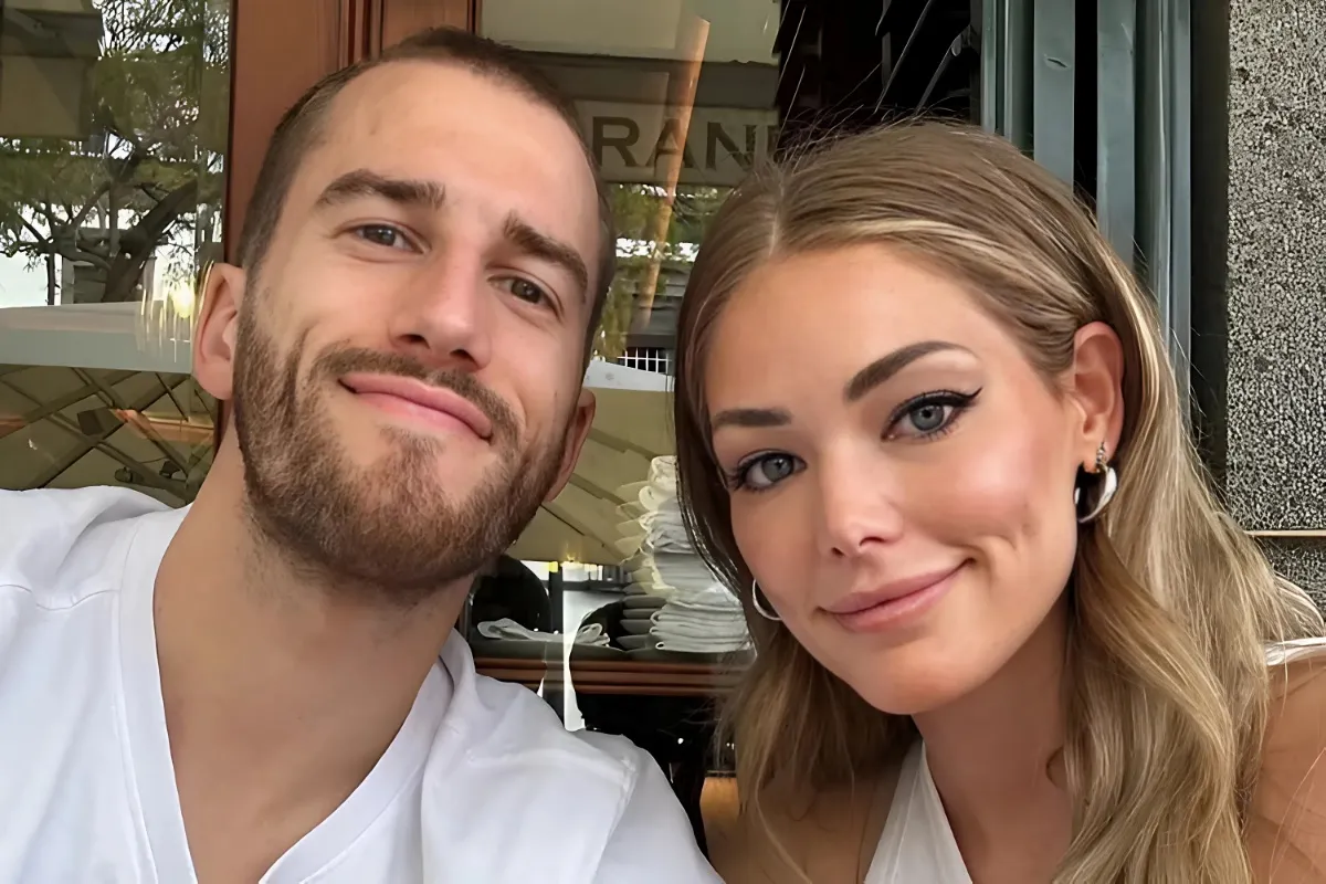 The Bachelor Alum Kelsey Weier Is Engaged to Basketball Pro Matt Thomas tram