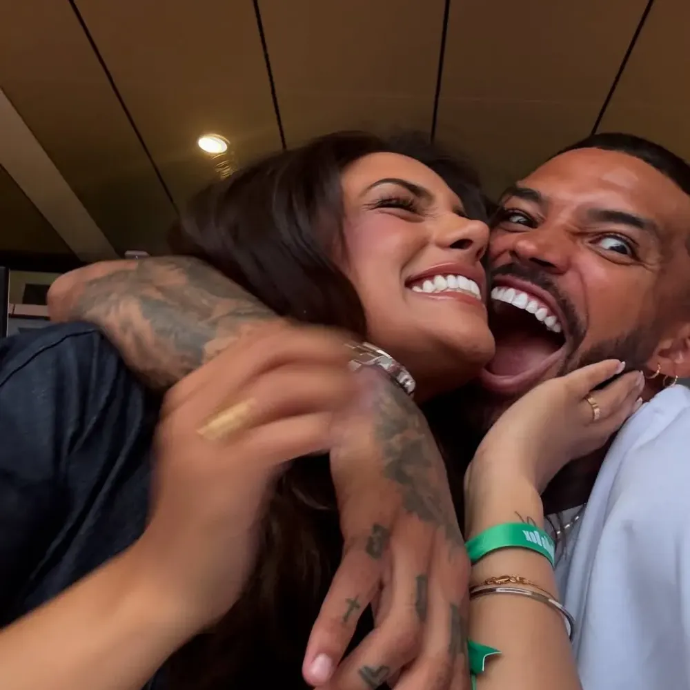 “Here’s to many more adventures” – Love Island star finally goes Instagram official with EastEnders actress girlfriend after months of secret romance and red carpet whispers, confirming their relationship with loved-up snaps from fight night - suong