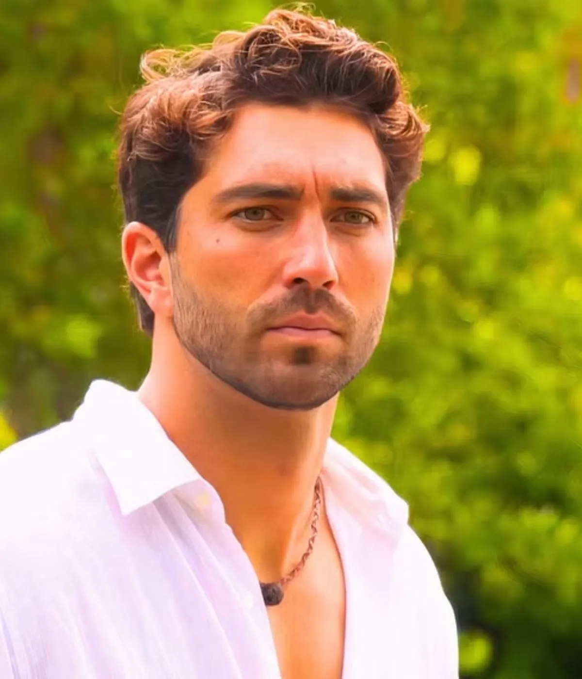 “Over $50K!” Former Bachelor Lead Reveals Major Fantasy Suite Mistake That Cost The Show Thousands