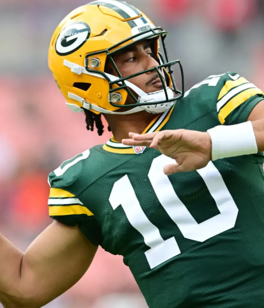 Jordan Love Receives Praise From Players Across the League