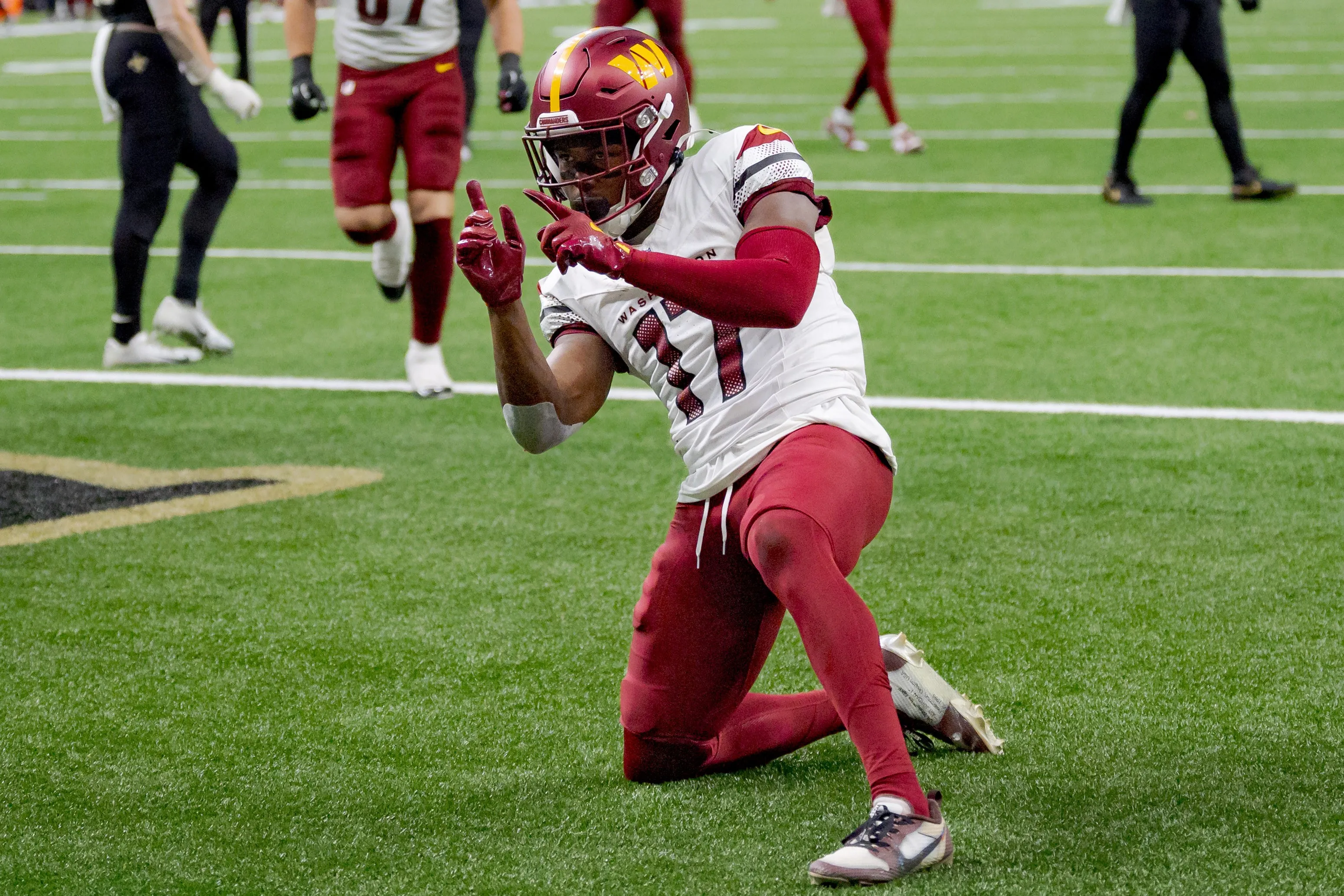 Reports: Commanders WR Terry McLaurin absent from training camp