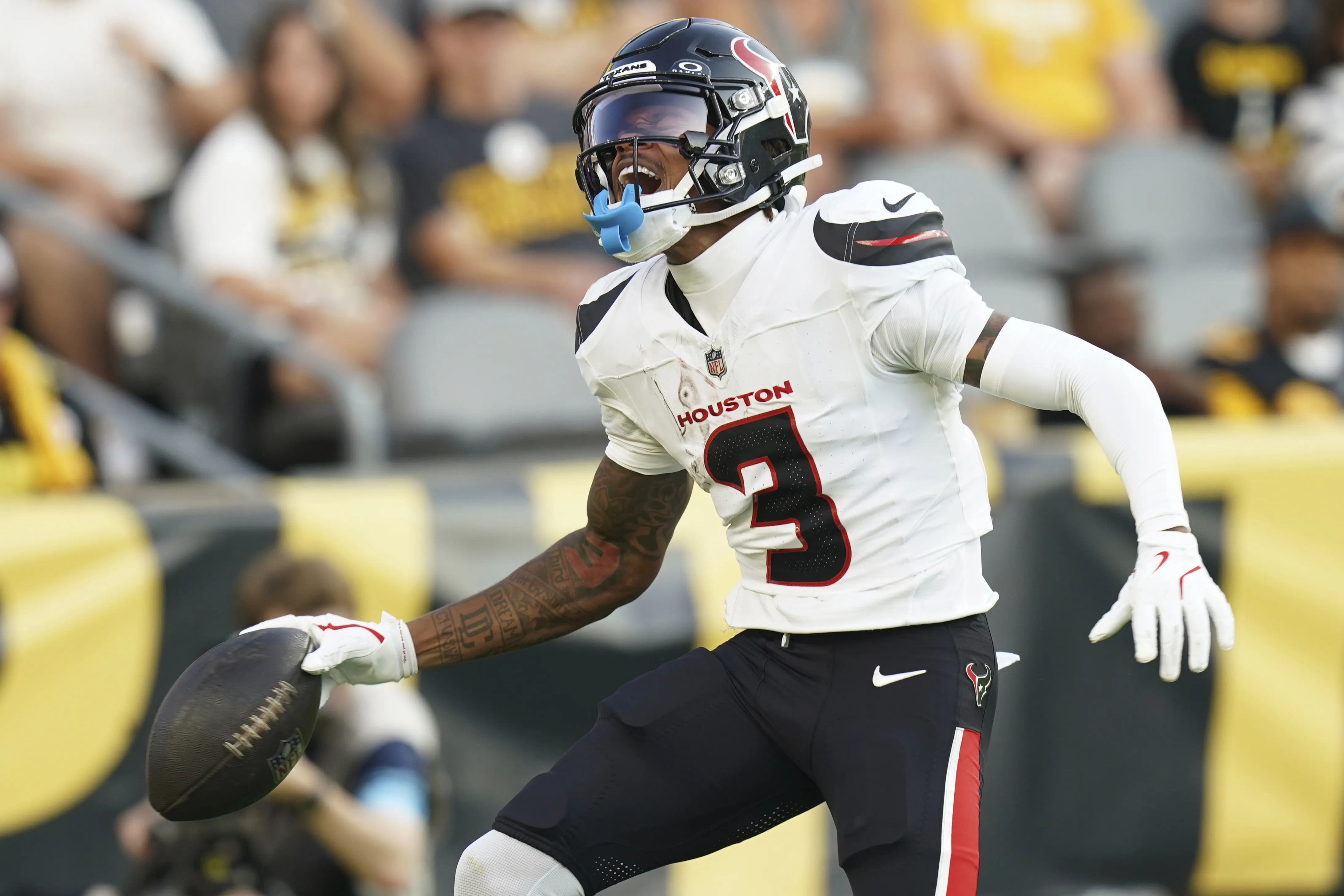 Insider Reveals Latest Status Update on Texans' Tank Dell