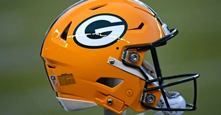 Packers Sign Irish Kicker Who Impressed at Scouting Combine