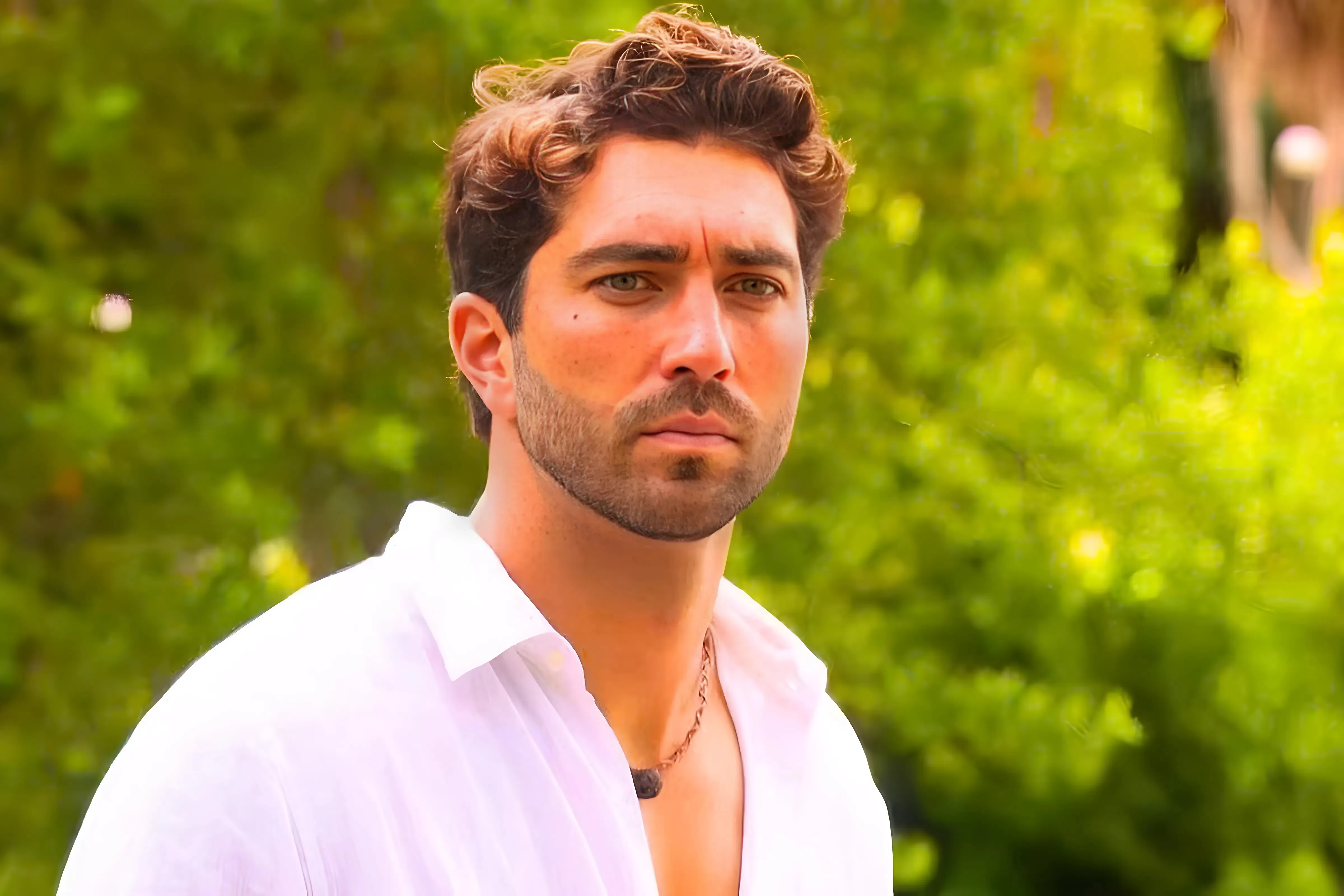 “Over $50K!” Former Bachelor Lead Reveals Major Fantasy Suite Mistake That Cost The Show Thousands