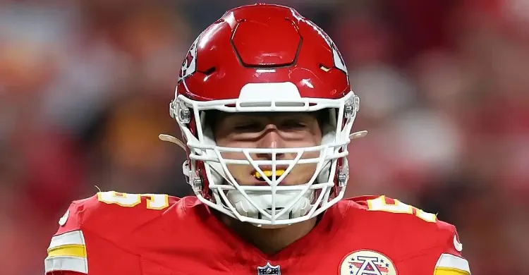 George Karlaftis Reacts to Signing Contract Extension With Chiefs George Karlaftis Reacts to Signing Contract Extension With Chiefs