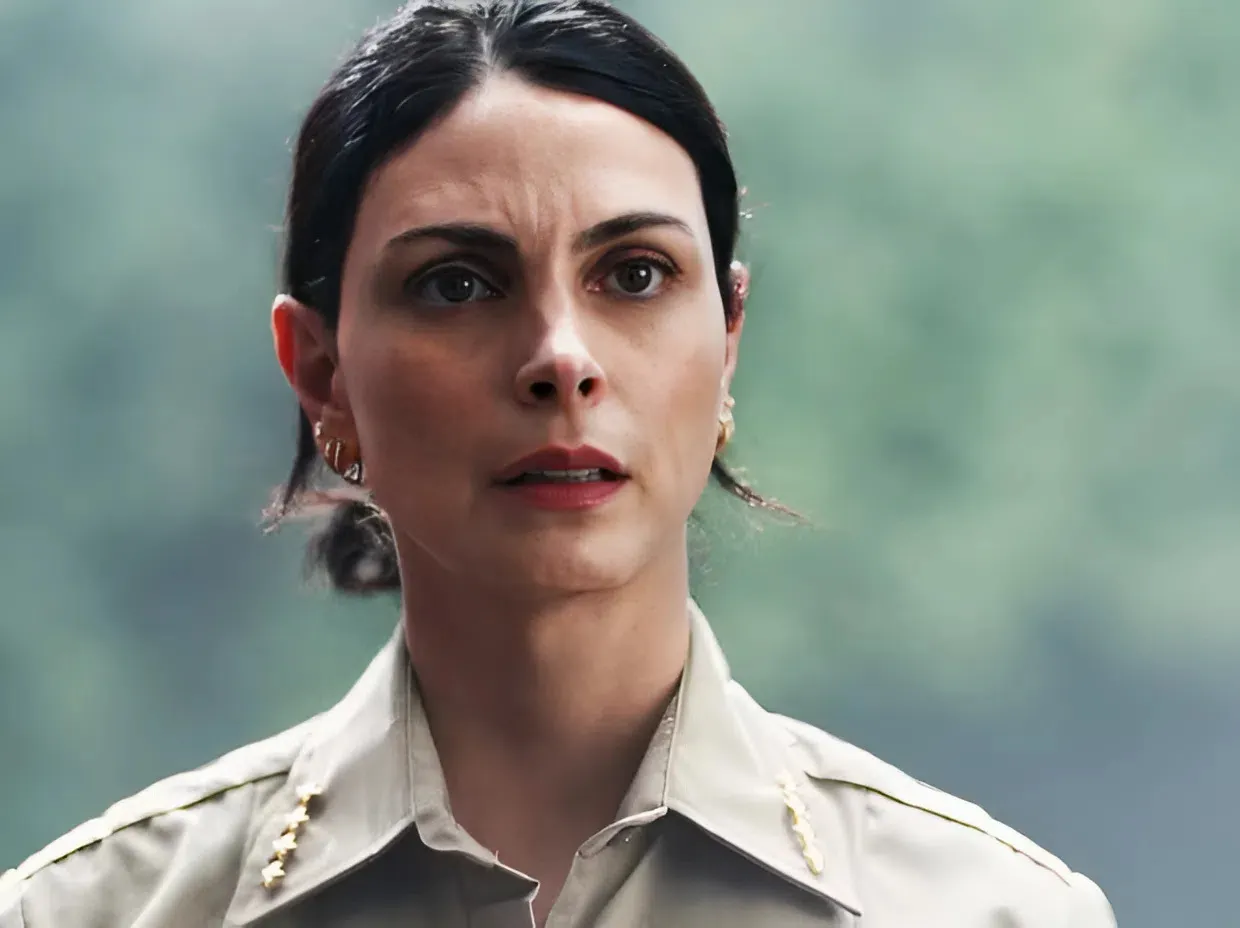 Morena Baccarin Explains 1 Sheriff Country Decision That Makes Fire Country Crossovers Difficult