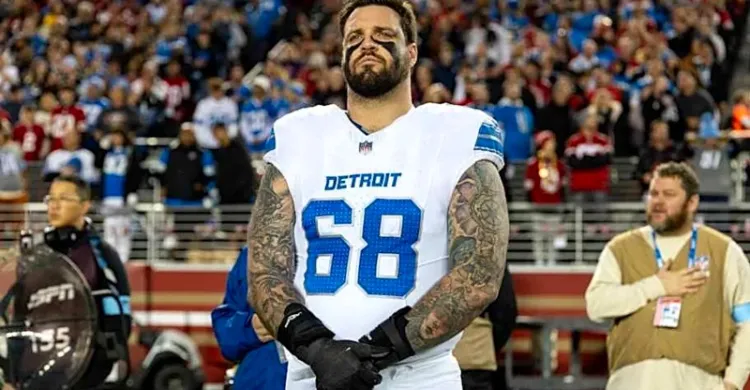 Taylor Decker took important step to help Giovanni Manu's development with Lions Taylor Decker took important step to help Giovanni Manu's development with Lions