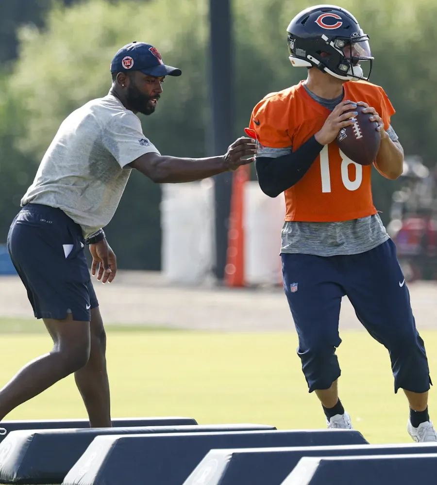 Bears Hit the Panic Button: Kmet Says ‘Details Vanishing’ As Johnson Pulls Off-Field Drama!