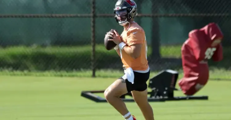 Buccaneers’ Baker Mayfield teases Haason Reddick over Jets drama