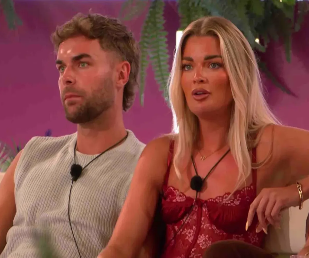 Love Island couple SPLIT just hours after going exclusive as brutal unseen row explodes over lingering feelings for another Islander — romance torn apart by jealousy, confessions and one savage comment - suong