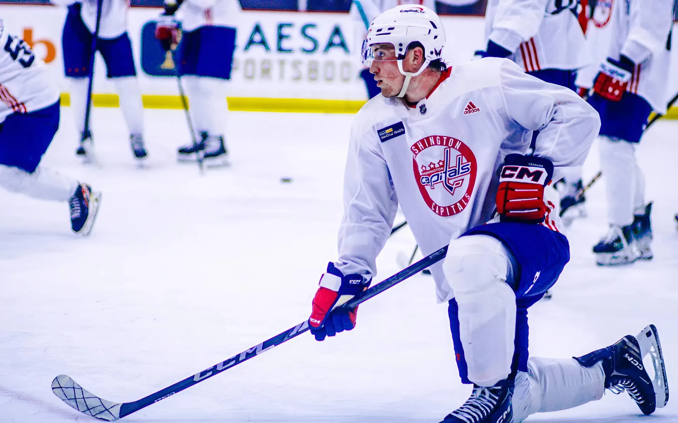 What the Capitals Anticipate From Ryan Leonard This Season: 'He Knows What It Takes to Reach an Elite Level' trucc