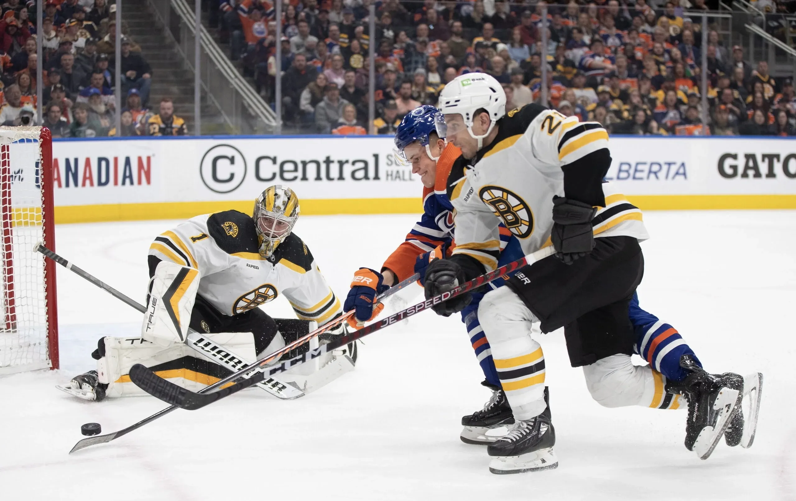 Bruins face crossroads as blockbuster trade rumor swirls around star goalie Swayman and potential Oilers rebuild deal Bruins face crossroads as blockbuster trade rumor swirls around star goalie Swayman and potential Oilers rebuild deal