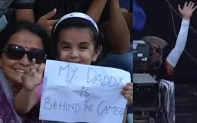 ‘My daddy is behind the camera’: Proud daughter’s placard goes viral during Mumbai league match