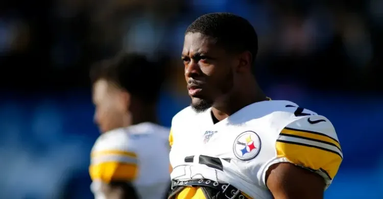 Former Steelers 1st-Round Pick Suffers Devastating Training Camp Injury: Report