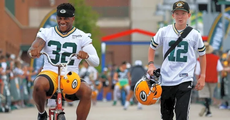 Green Bay Packers: Josh Jacobs’ Honest Take Throws Spotlight on MarShawn Lloyd